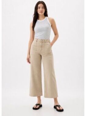 GAP High Rise Wide Leg Crop